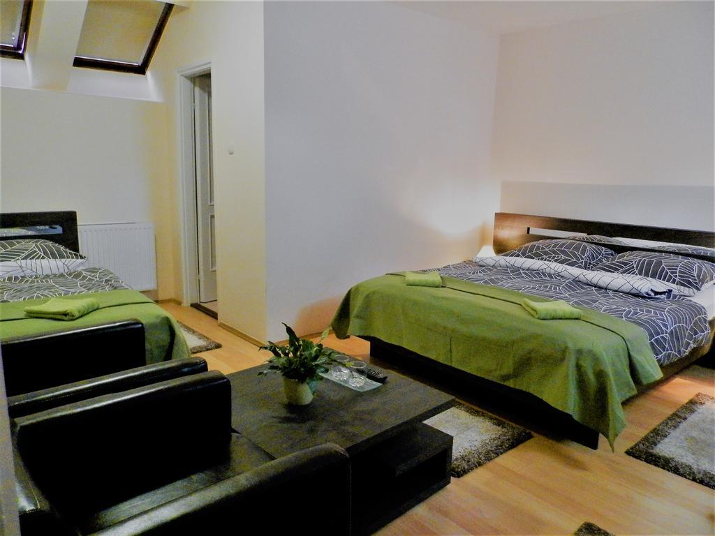 Bartok Ter Panzio Bed and Breakfast Έγκερ Εξωτερικό φωτογραφία
